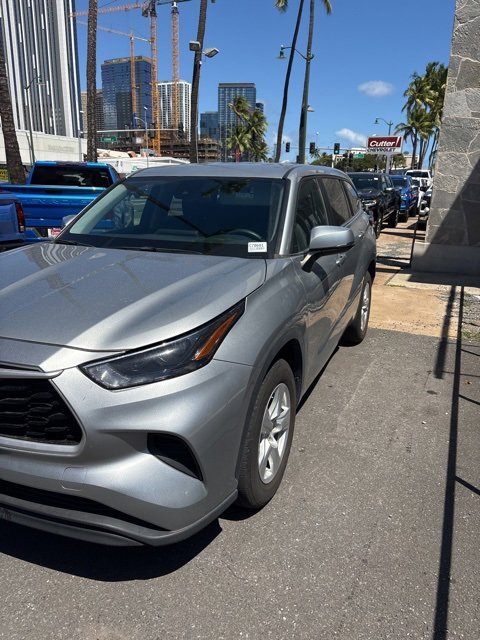 Used 2023 Toyota Highlander Limited image 4