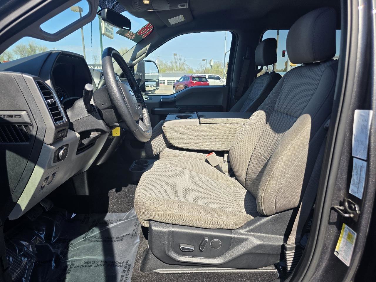 Used 2018 Ford F150 XLT w/ Equipment Group 302A Luxury image 12