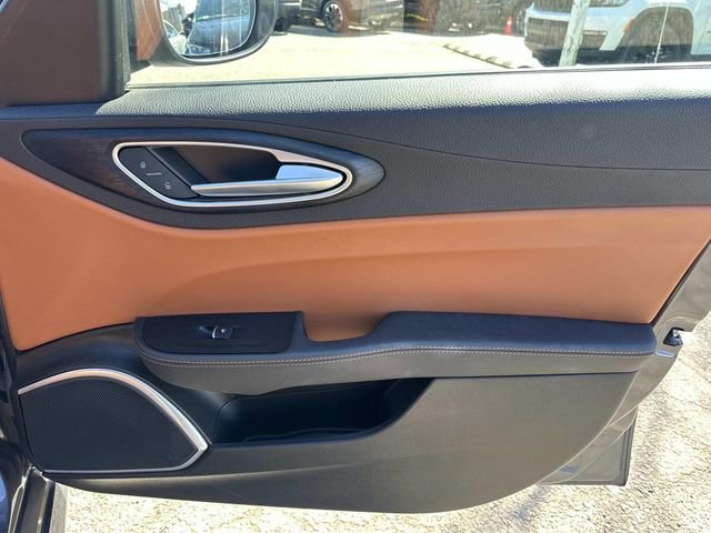 Used 2021 Alfa Romeo Giulia Sprint w/ Nero Edizione image 8