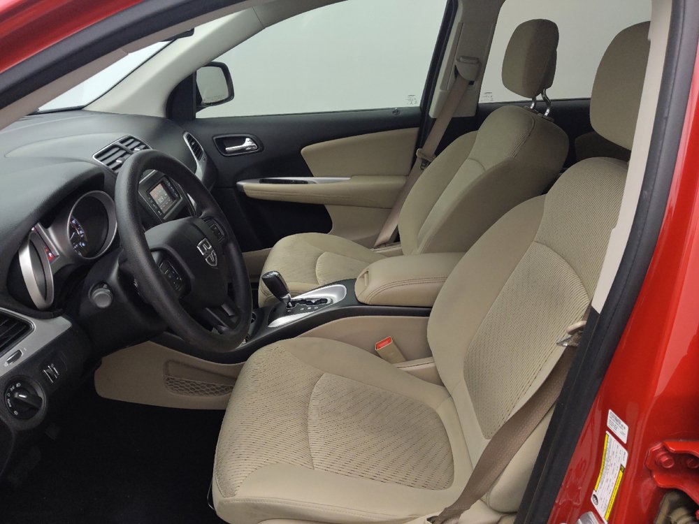 Used 2019 Dodge Journey SE FWD image 17