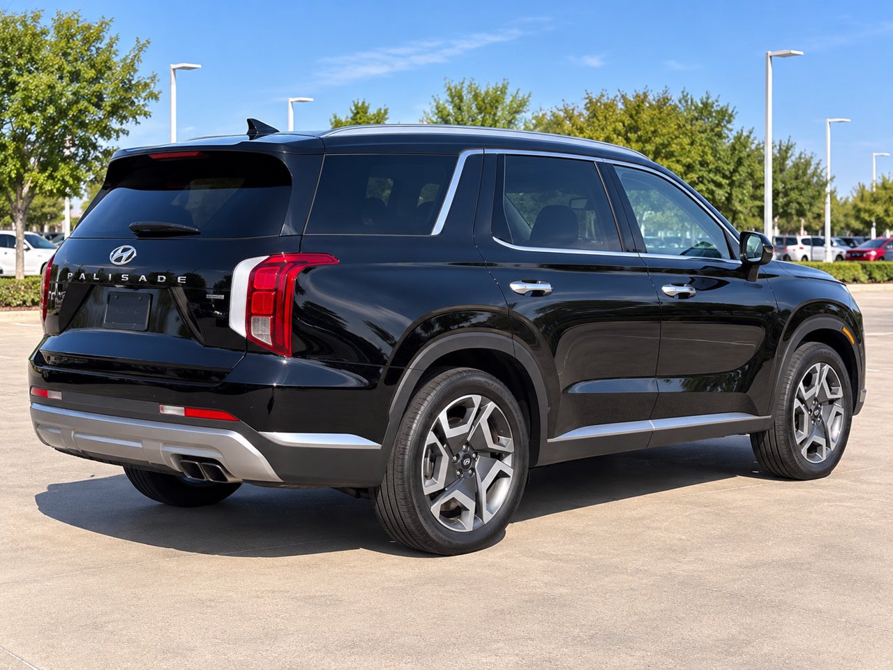 Used 2025 Hyundai Palisade SEL FWD image 6