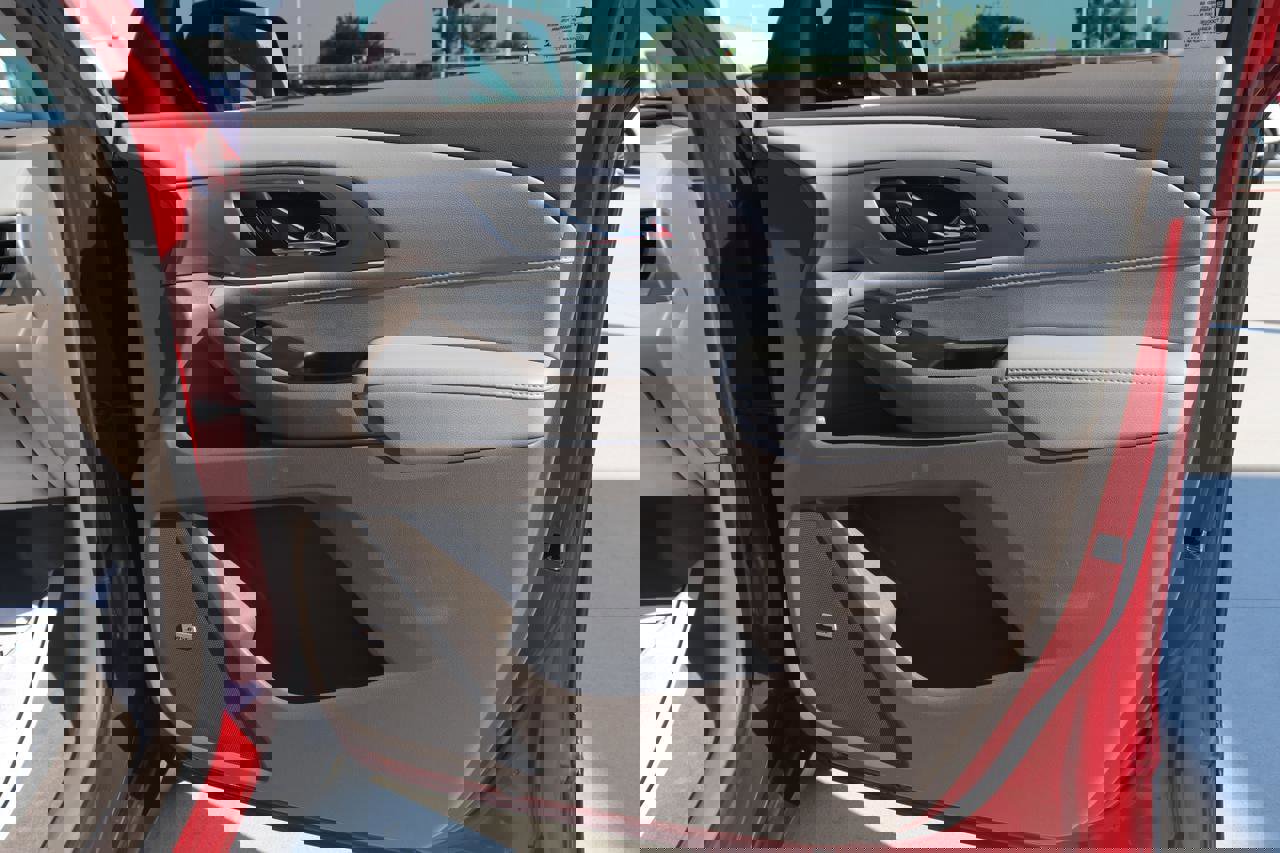 Used 2019 Chevrolet Traverse LT w/ LT Premium Package image 16