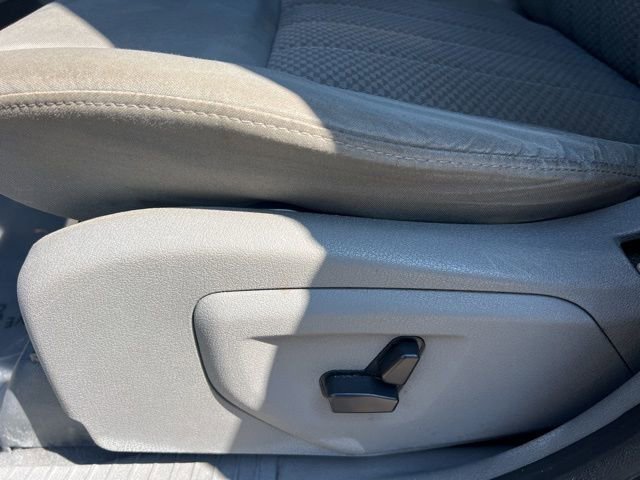 Used 2005 Jeep Grand Cherokee Laredo w/ Cargo Convenience Group image 19