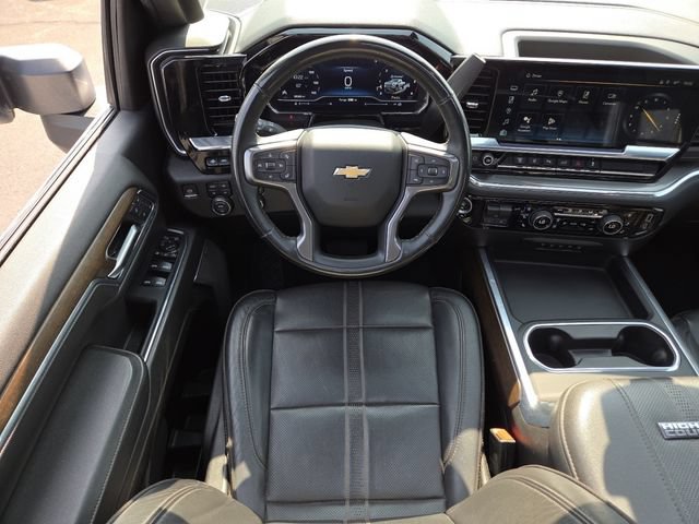 Used 2024 Chevrolet Silverado 3500 High Country w/ High Country Premium Package AWD/4WD image 28