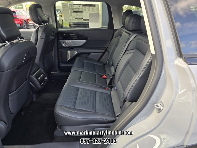 New 2026 Lincoln Nautilus Reserve AWD/4WD image 9