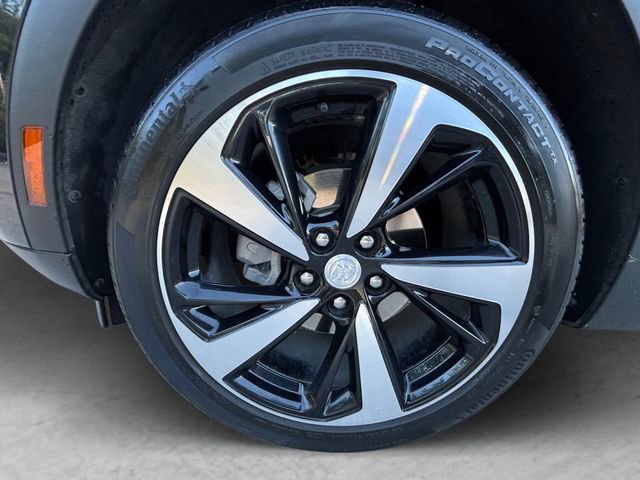 Used 2021 Buick Envision Essence FWD image 28