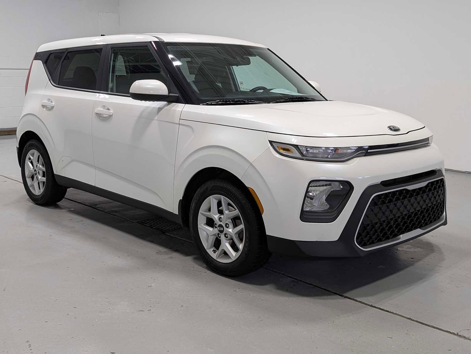 Certified 2021 Kia Soul S image 7