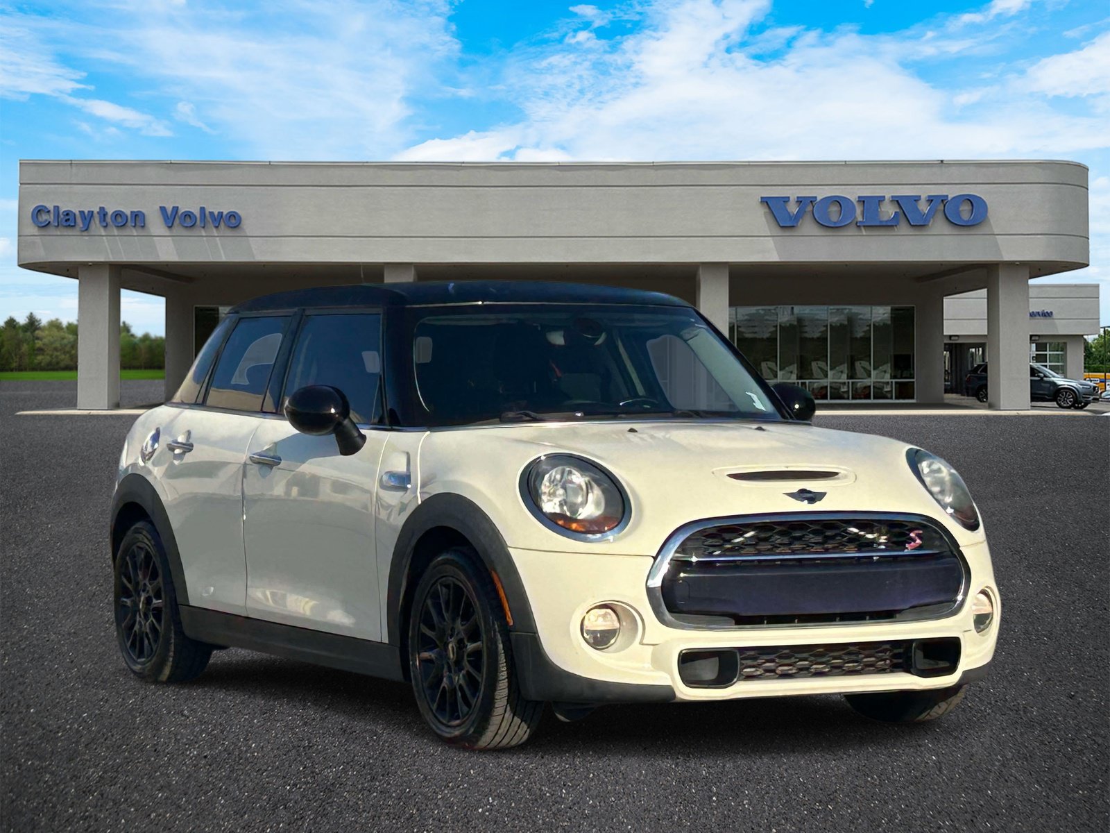 Used 2016 MINI Cooper S FWD image 1
