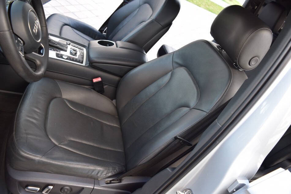 Used 2015 Audi Q7 TDI Prestige w/ Prestige Package AWD/4WD image 38