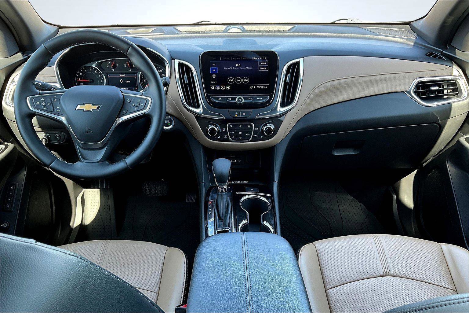 Used 2023 Chevrolet Equinox Premier image 17