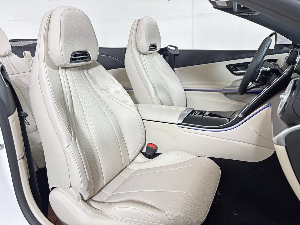 Certified 2026 Mercedes-Benz CLE 300 4MATIC Cabriolet image 32
