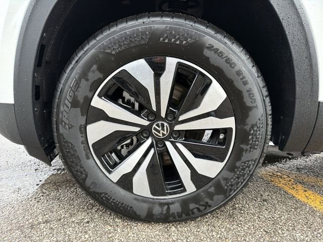 New 2026 Volkswagen Atlas SE FWD image 11