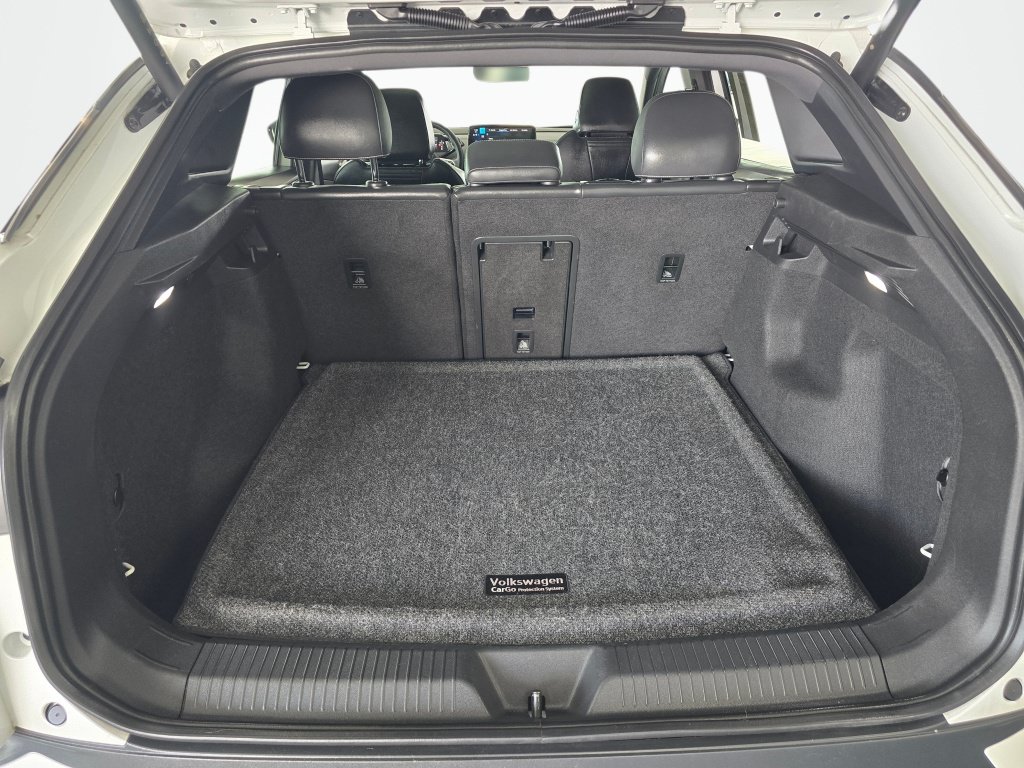 Used 2023 Volkswagen ID.4 Pro S AWD/4WD image 15