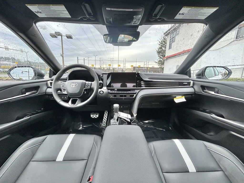 New 2026 Toyota Camry Hybrid image 18