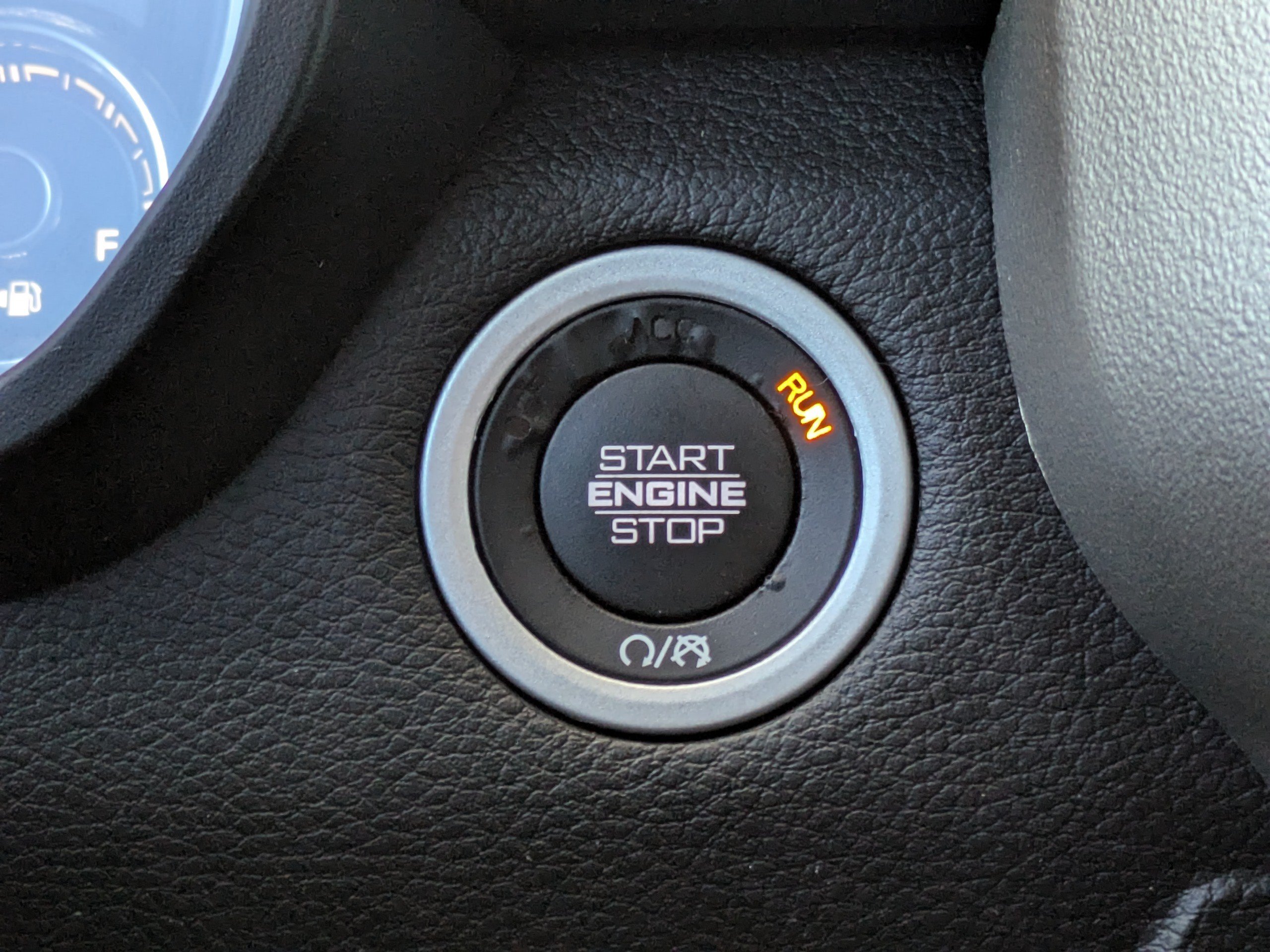Used 2019 RAM 1500 Laramie RWD image 29
