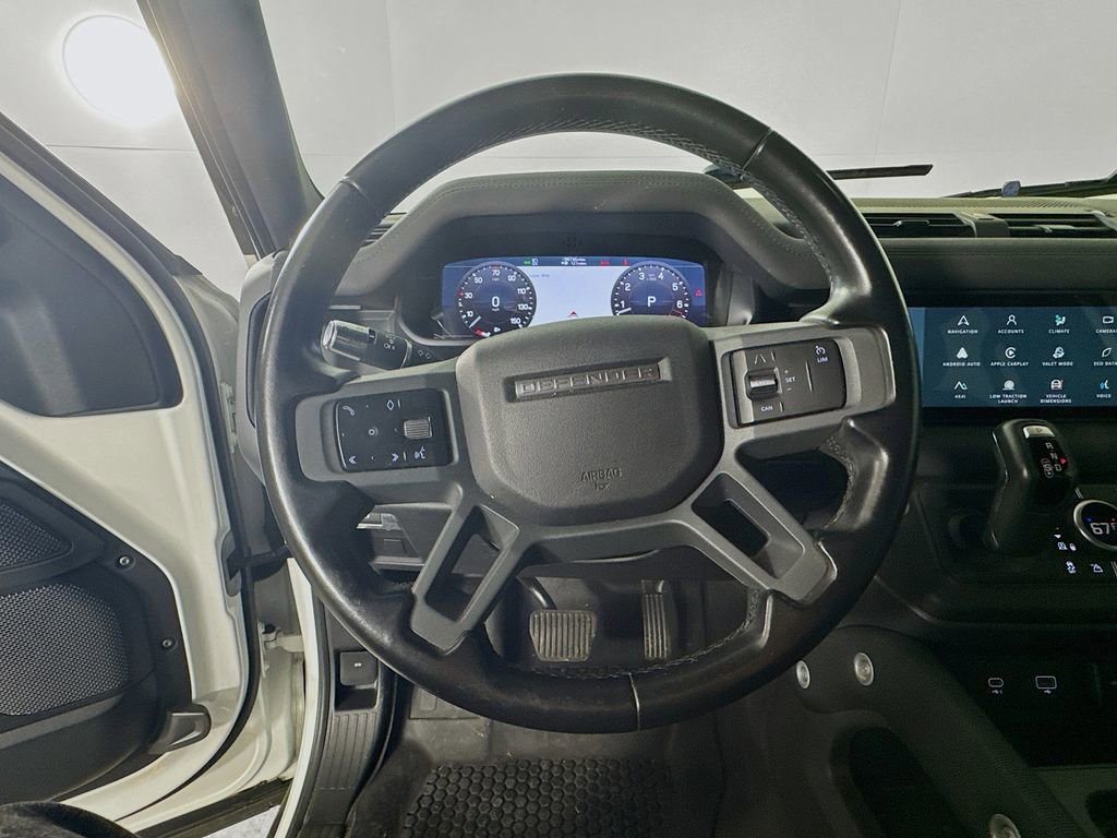 Used 2021 Land Rover Defender 110 X-Dynamic SE AWD/4WD image 11