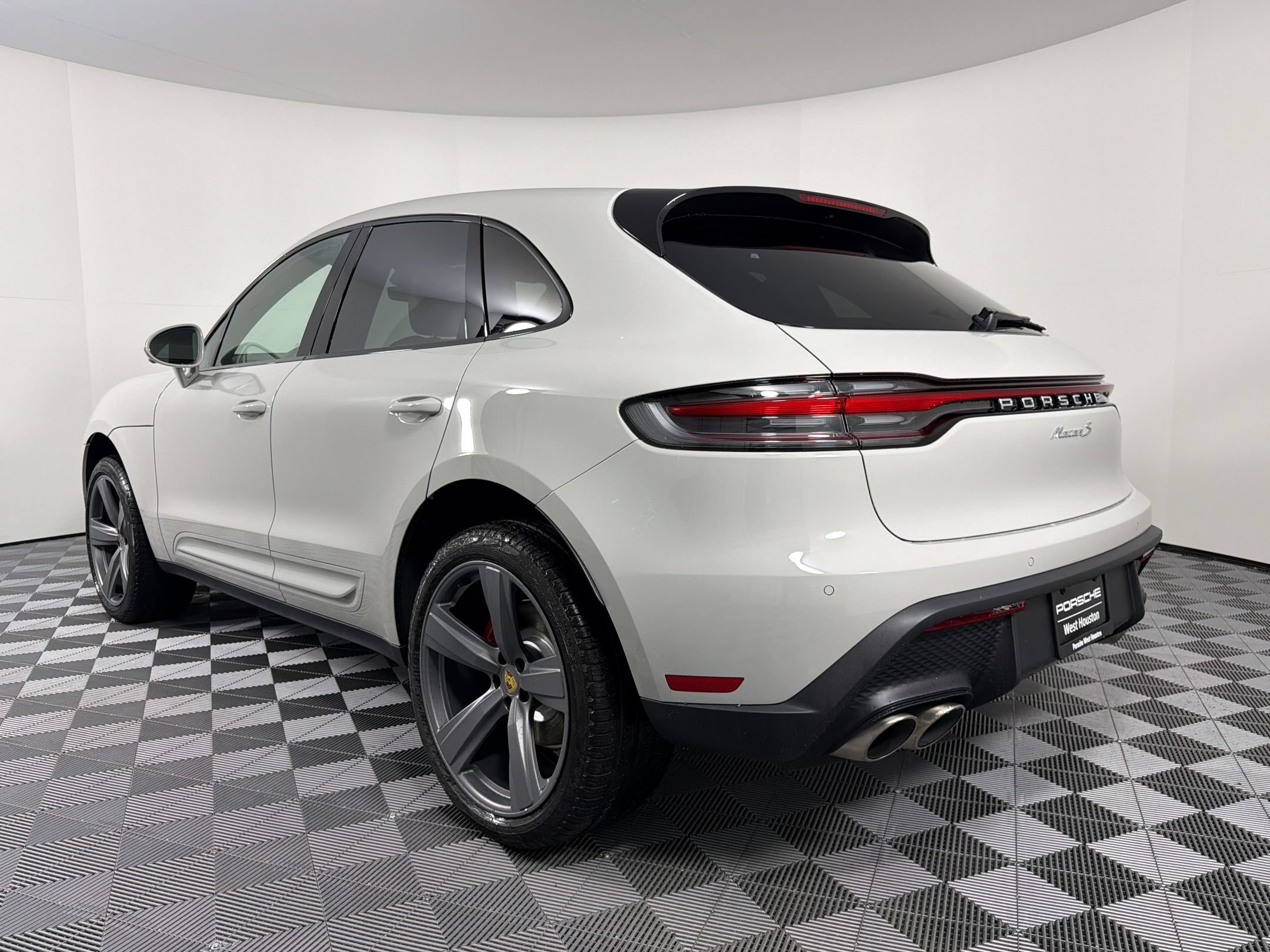 New 2026 Porsche Macan S AWD/4WD image 3