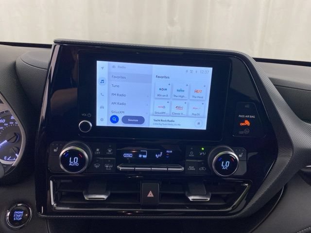 Used 2023 Toyota Highlander XSE AWD/4WD image 22