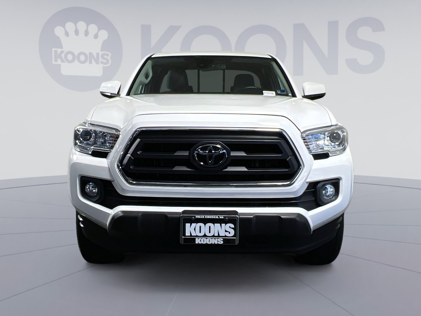 Used 2022 Toyota Tacoma SR5 w/ SR5 Appearance Package (SM) AWD/4WD image 4