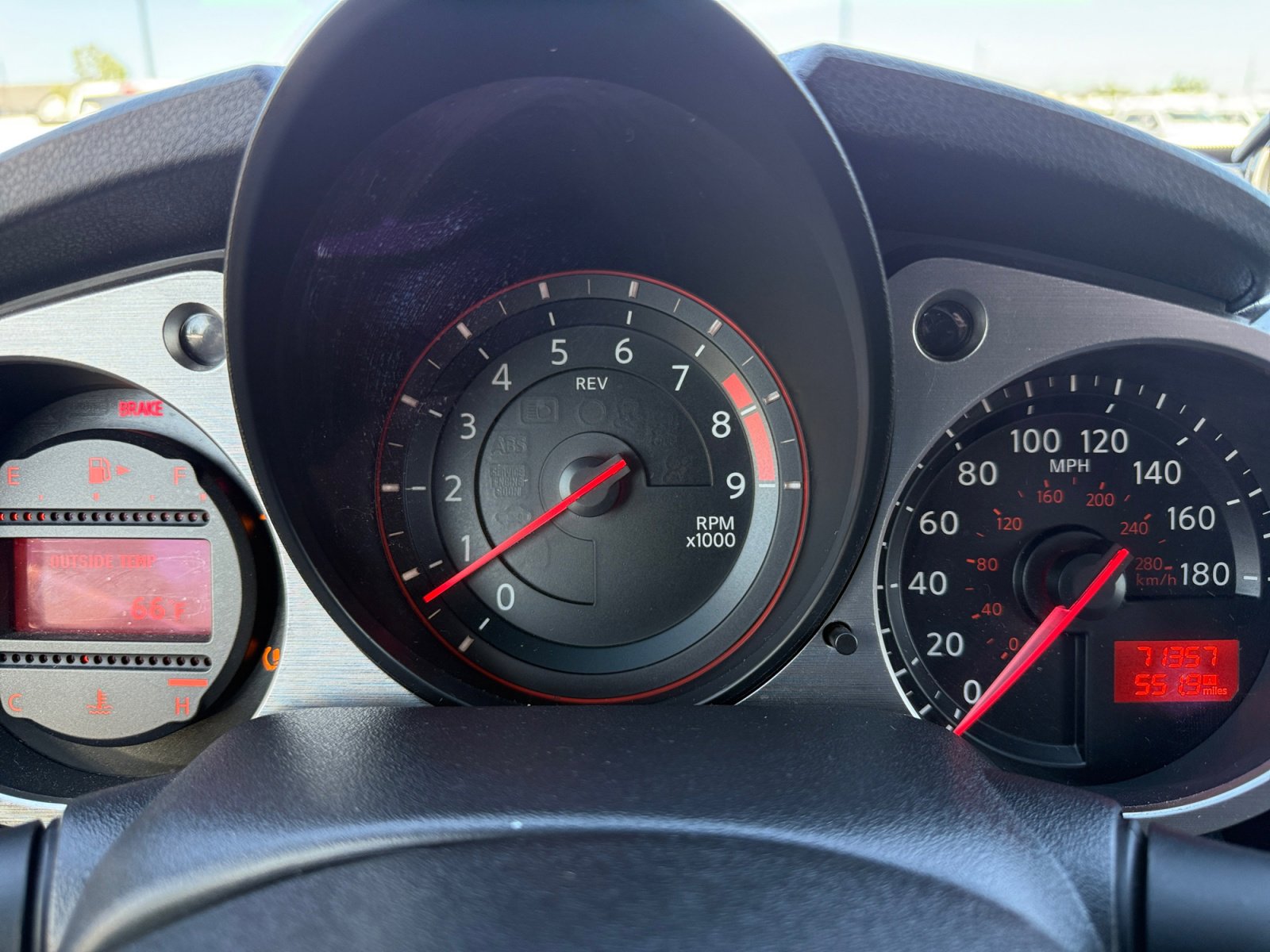 Used 2017 Nissan 370Z Coupe RWD image 10