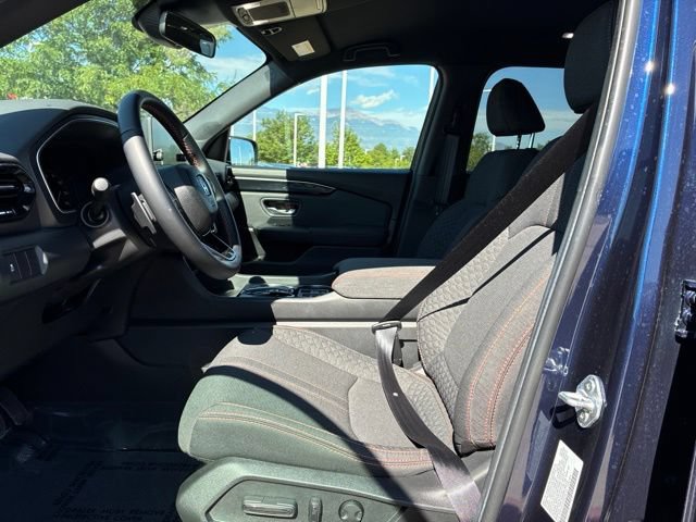 Certified 2025 Honda Pilot Sport image 10