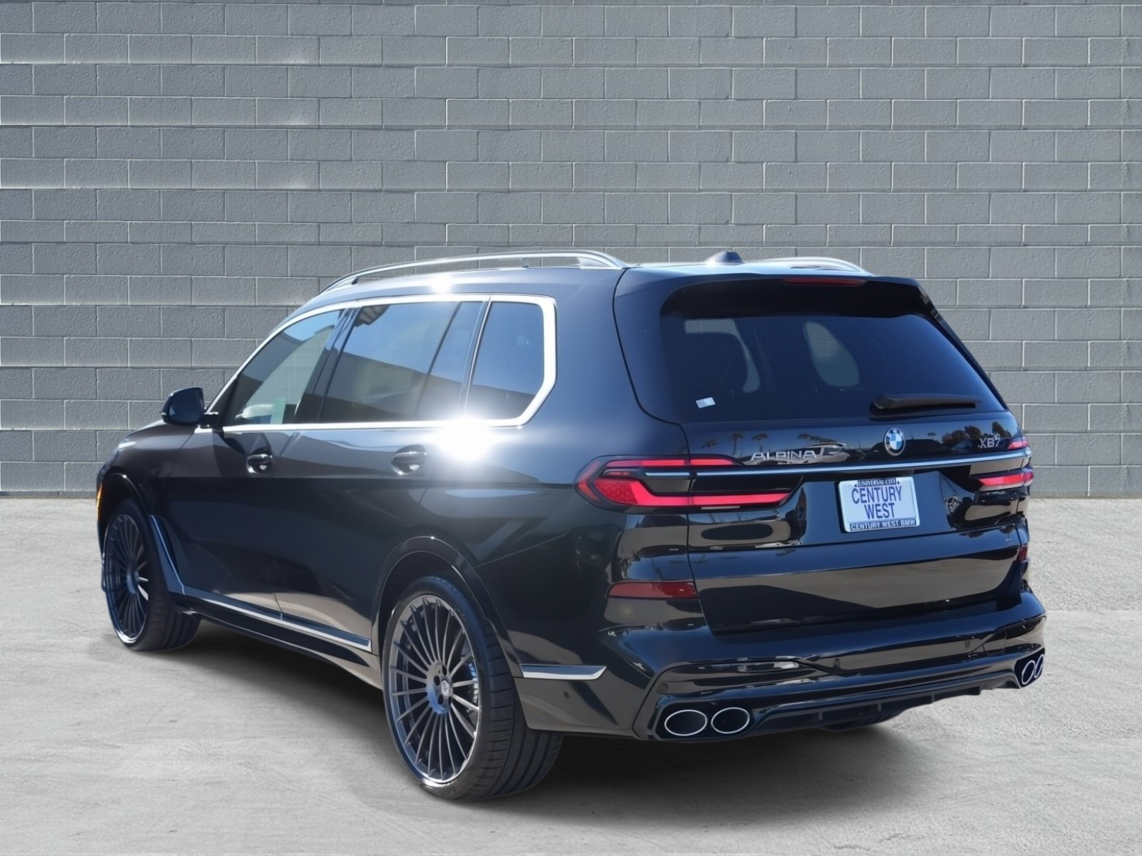 New 2026 BMW ALPINA XB7 image 6