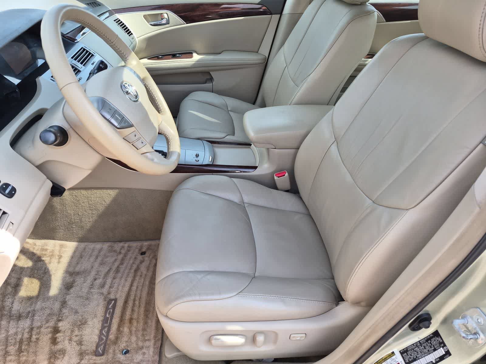 Used 2008 Toyota Avalon XLS FWD image 16