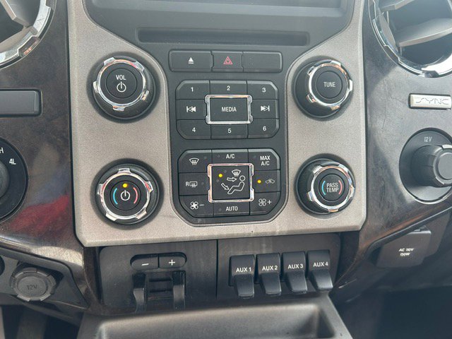 Used 2016 Ford F250 Platinum w/ FX4 Off-Road Package AWD/4WD image 22