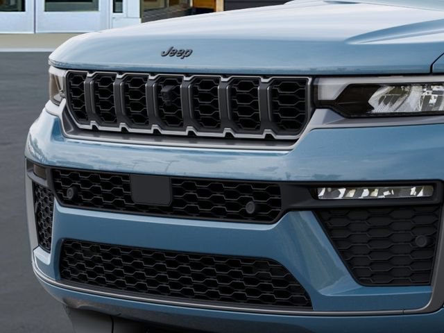 New 2026 Jeep Grand Cherokee Limited AWD/4WD image 11