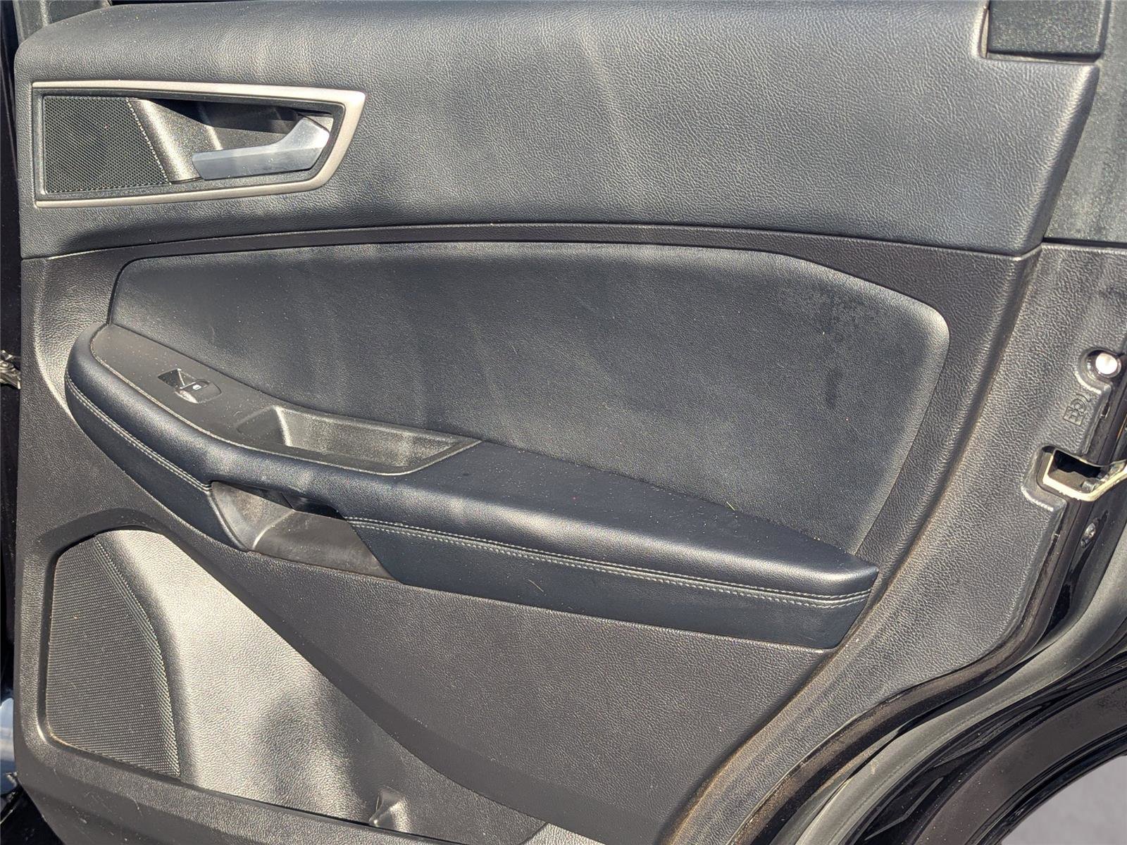Used 2022 Ford Edge SEL image 34