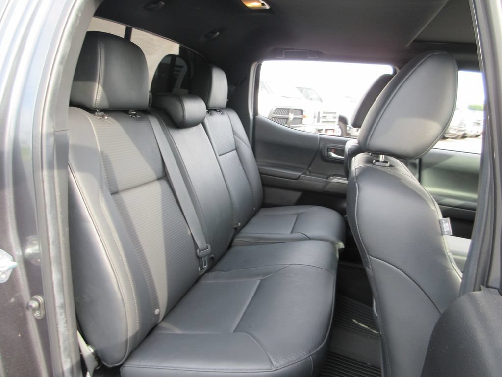 Used 2023 Toyota Tacoma Limited w/ Nightshade Package AWD/4WD image 25