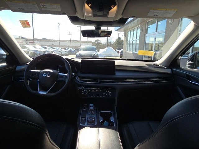 Used 2024 INFINITI QX60 Luxe w/ Cargo Package image 12