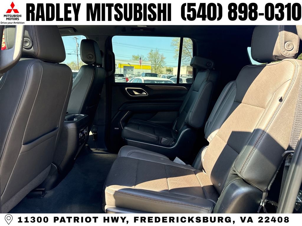 Used 2022 Chevrolet Suburban High Country image 12