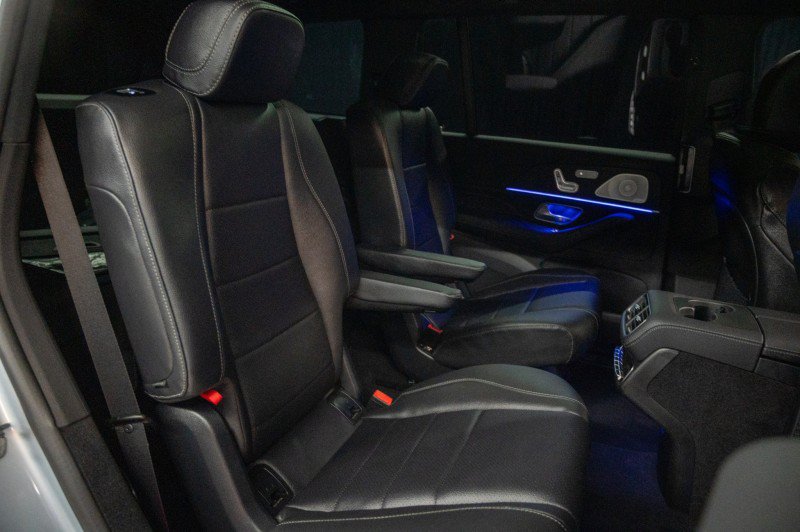 New 2026 Mercedes-Benz GLS 450 4MATIC image 16