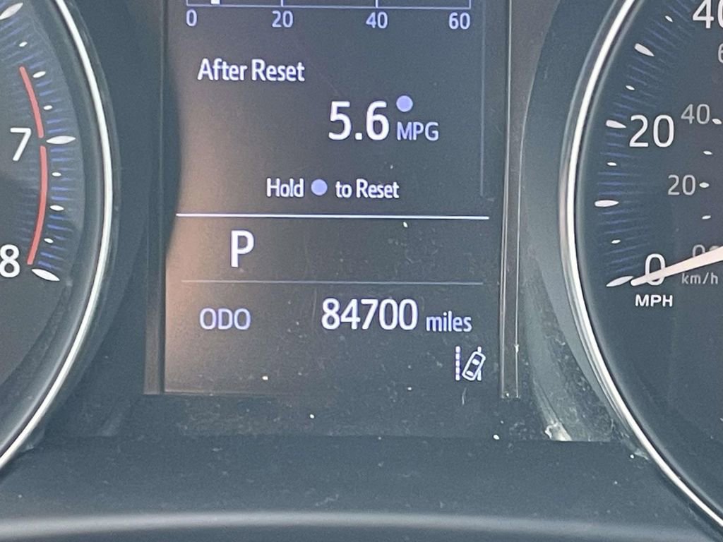 Used 2021 Toyota C-HR LE image 35