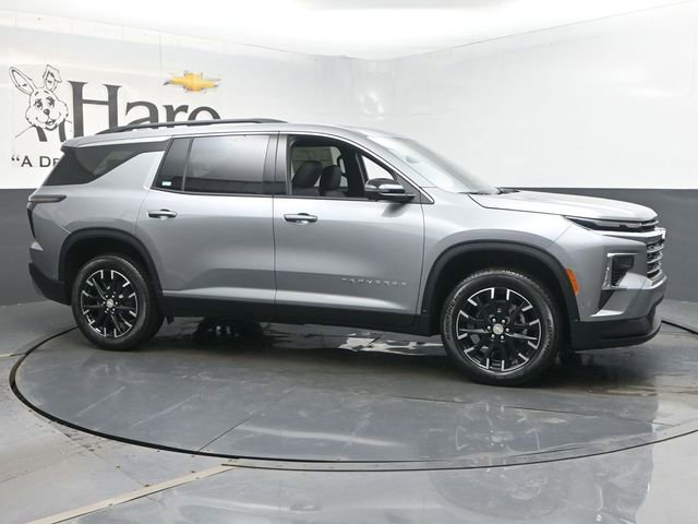 New 2026 Chevrolet Traverse LT w/ Enhanced Driving Package FWD image 28