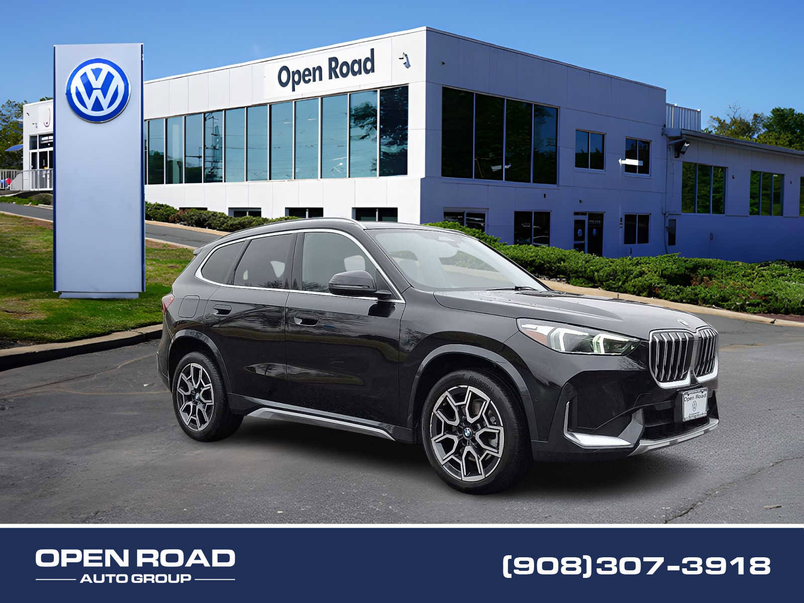Used 2025 BMW X1 xDrive28i w/ Convenience Package image 1