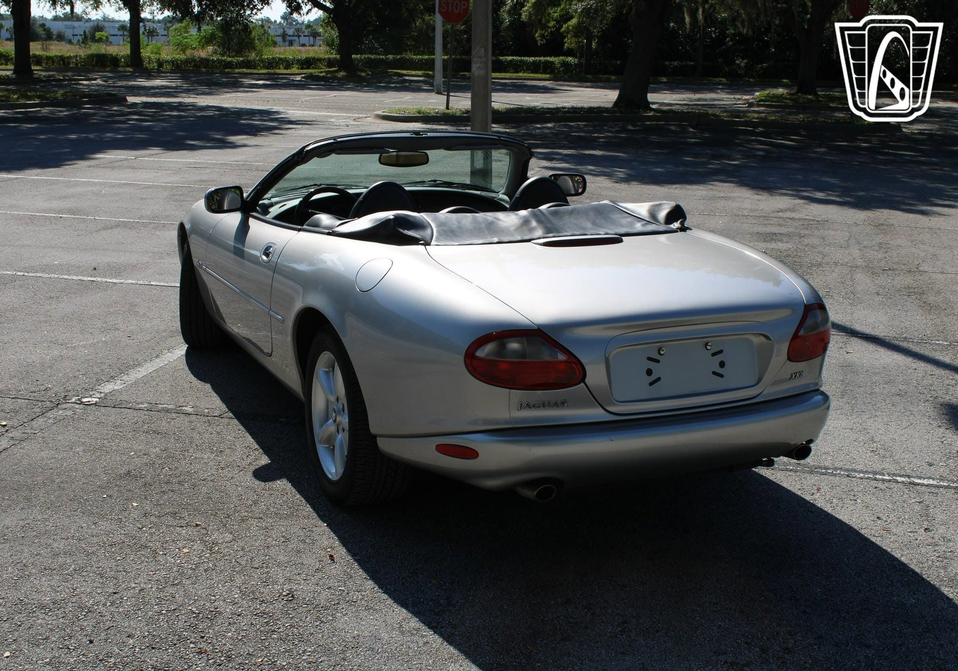 Used 1999 Jaguar XK8 Convertible image 7