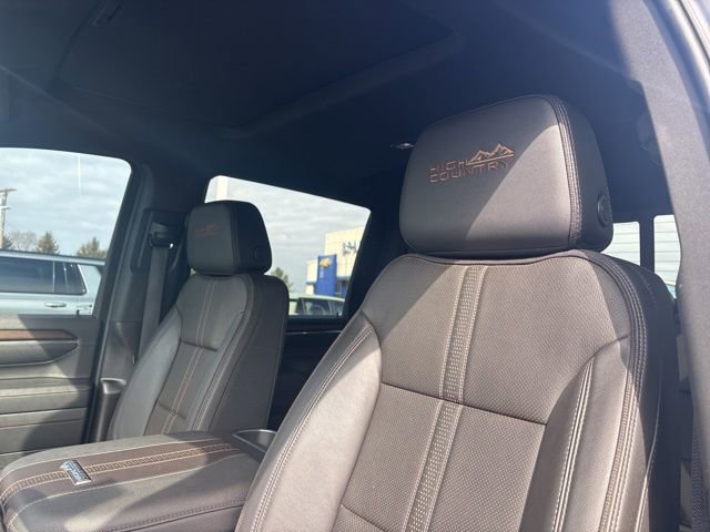 Used 2024 Chevrolet Silverado 2500 High Country image 11