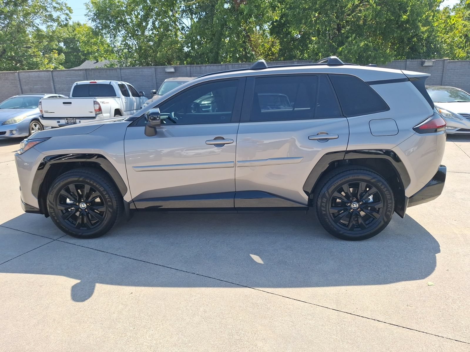 Used 2026 Toyota RAV4 SE AWD/4WD image 3