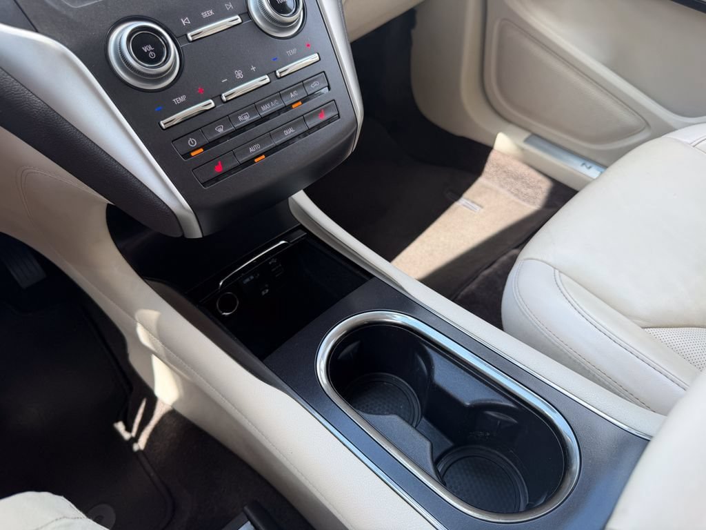 Used 2015 Lincoln MKC FWD w/ Equipment Group 101A Select image 29