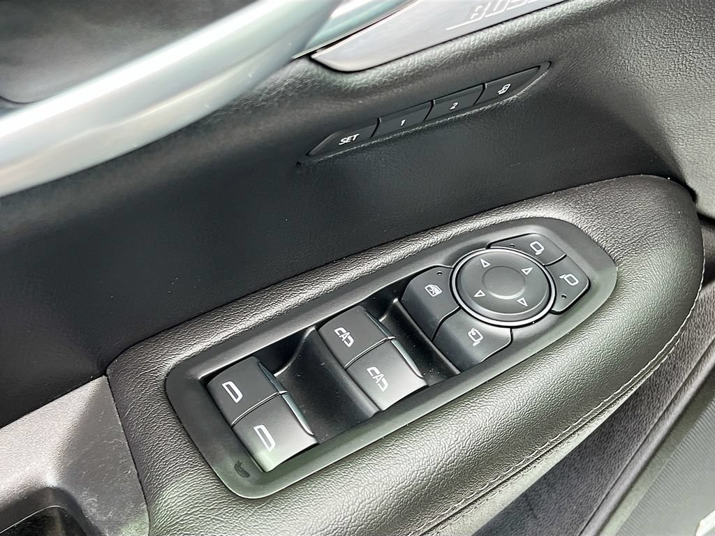 Used 2025 Cadillac XT5 Premium Luxury FWD image 18