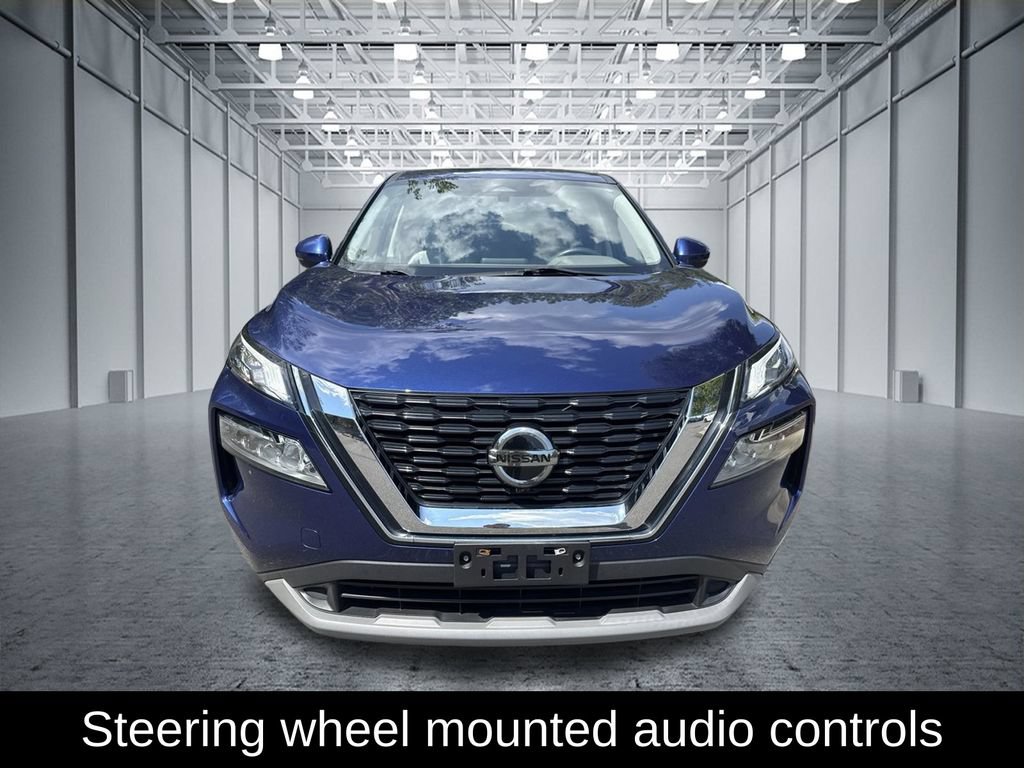 Used 2021 Nissan Rogue SV AWD/4WD image 2