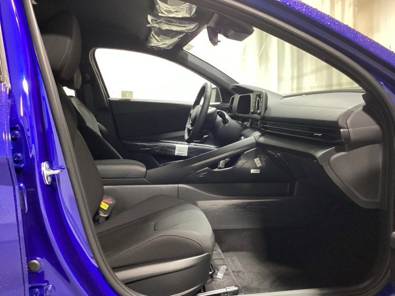 New 2026 Hyundai Elantra Sport w/ Cargo Package image 12