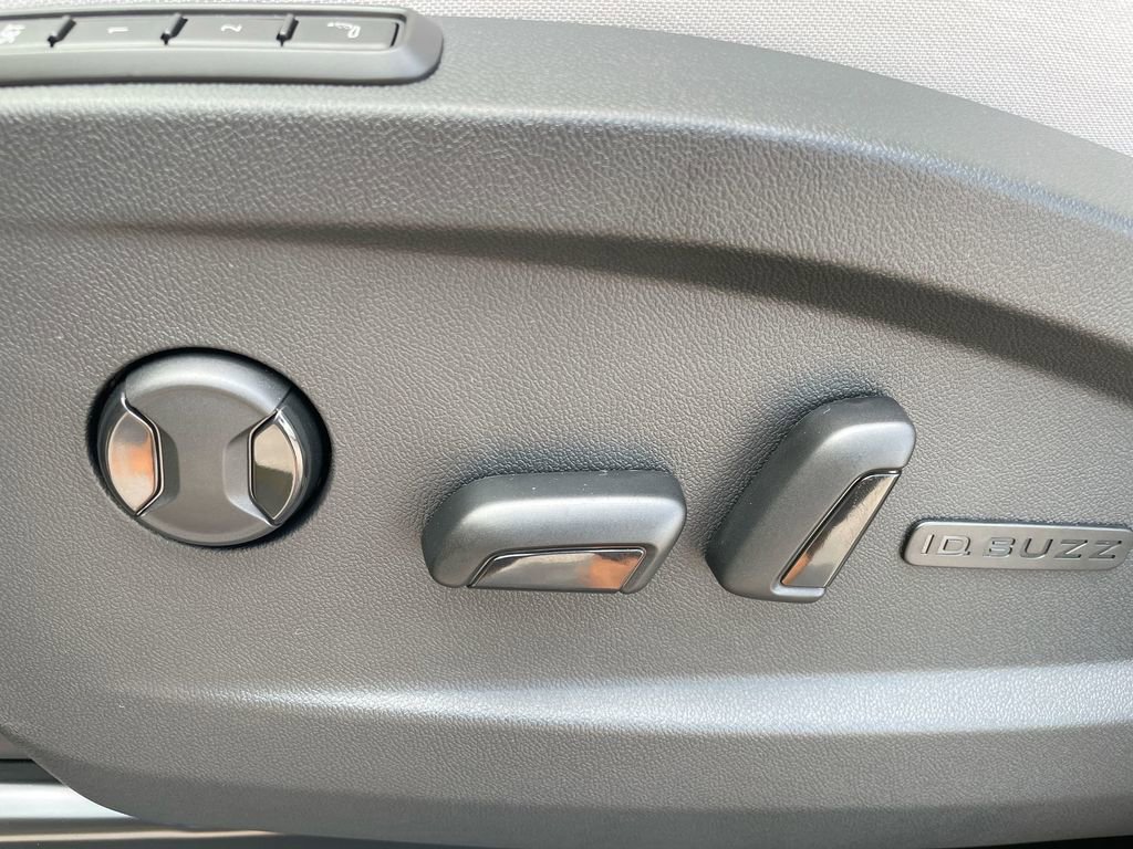 New 2025 Volkswagen ID. Buzz Pro S Plus image 39