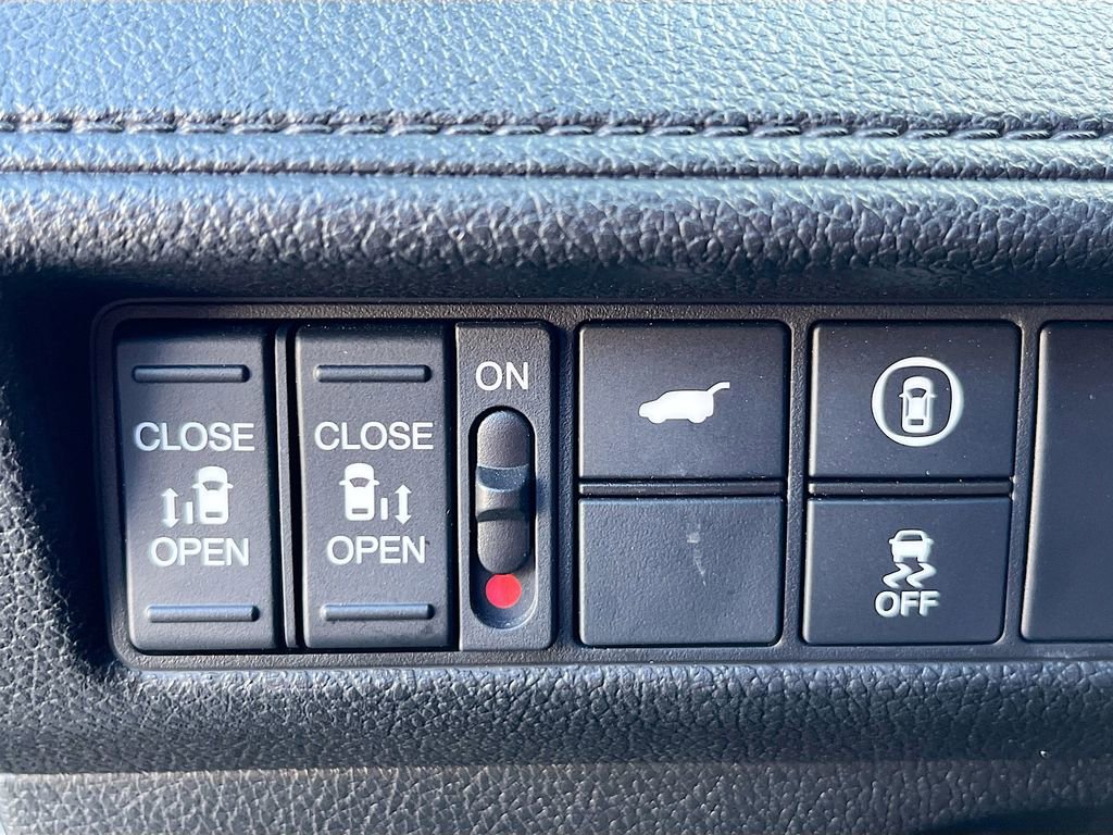 Used 2023 Honda Odyssey Sport image 10