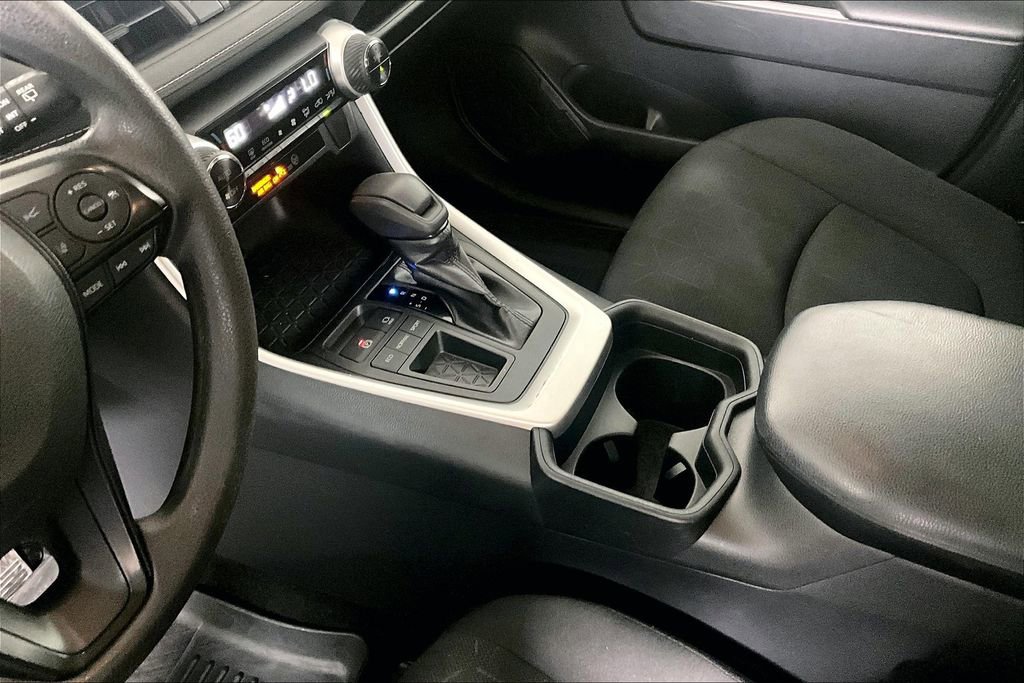 Used 2019 Toyota RAV4 XLE image 17