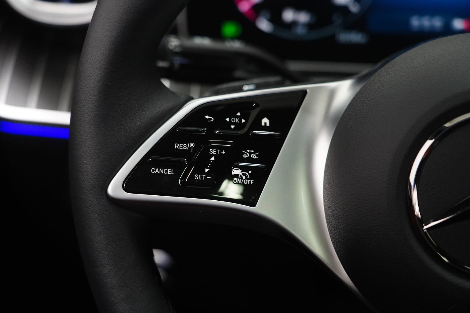 New 2026 Mercedes-Benz C 300 4MATIC Sedan image 20