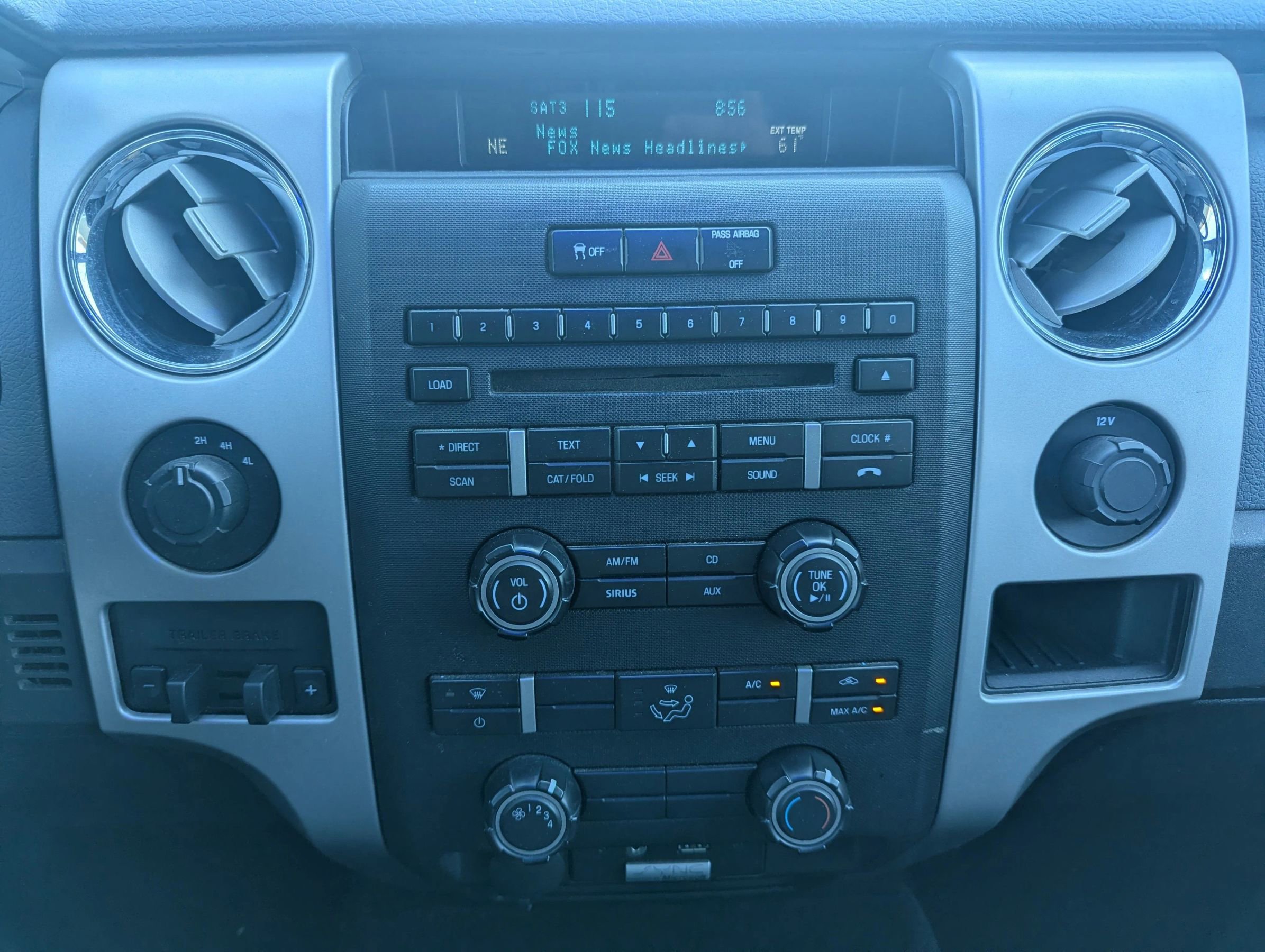 Used 2014 Ford F150 XLT w/ Trailer Tow Package AWD/4WD image 13
