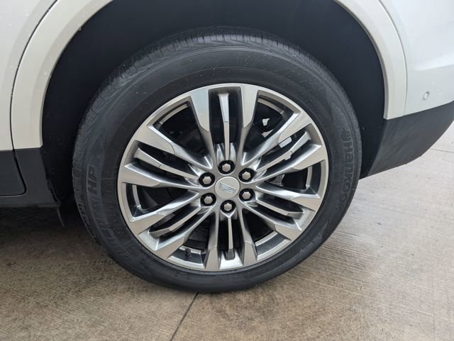 Used 2017 Cadillac XT5 Premium Luxury w/ Driver Assist Package image 25